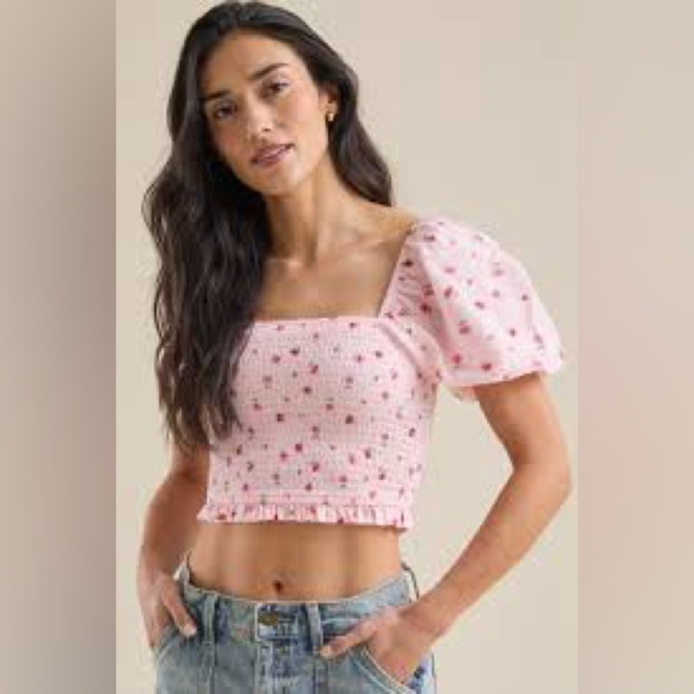 Altar'd State Pink Floral Puff Sleeve Blouse
